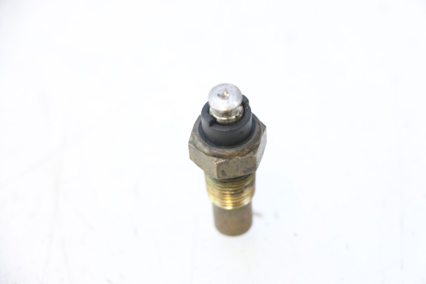 photo de SONDE TEMPERATURE D'EAU YAMAHA YP MAJESTY 125 (1998 - 2001) - Zoom état d’usage