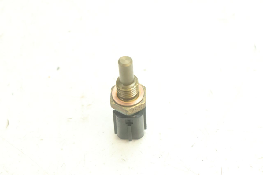 photo de SONDE TEMPERATURE D'EAU YAMAHA YZF R6 600 (2008 - 2009) - Autre angle de vue