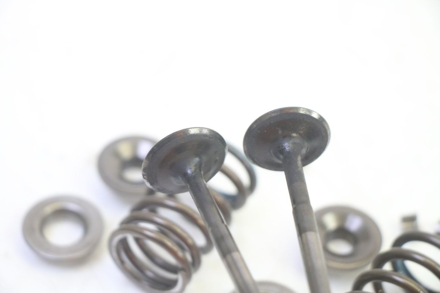 photo de SOUPAPE SUZUKI BURGMAN 125 (2007 - 2014) - Zoom état d’usage