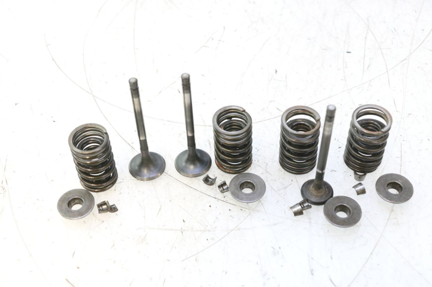 photo de SOUPAPE HONDA CB TWO FIFTY 250 (1991 - 2002) - Vue principale