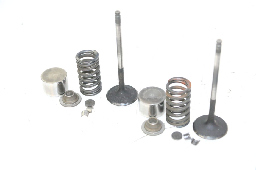 photo de SOUPAPE YAMAHA FJR 1300 (2001 - 2005) - Marquages et références