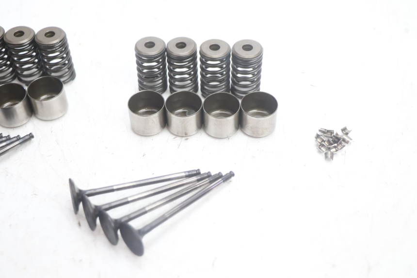 photo de SOUPAPE HONDA FJS SILVER WING SILVERWING 400 (2005 - 2008) - Vue d’ensemble