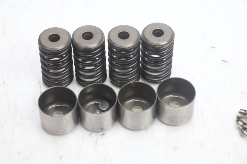 photo de SOUPAPE HONDA FJS SILVER WING SILVERWING 400 (2005 - 2008) - Pièce contrôlée