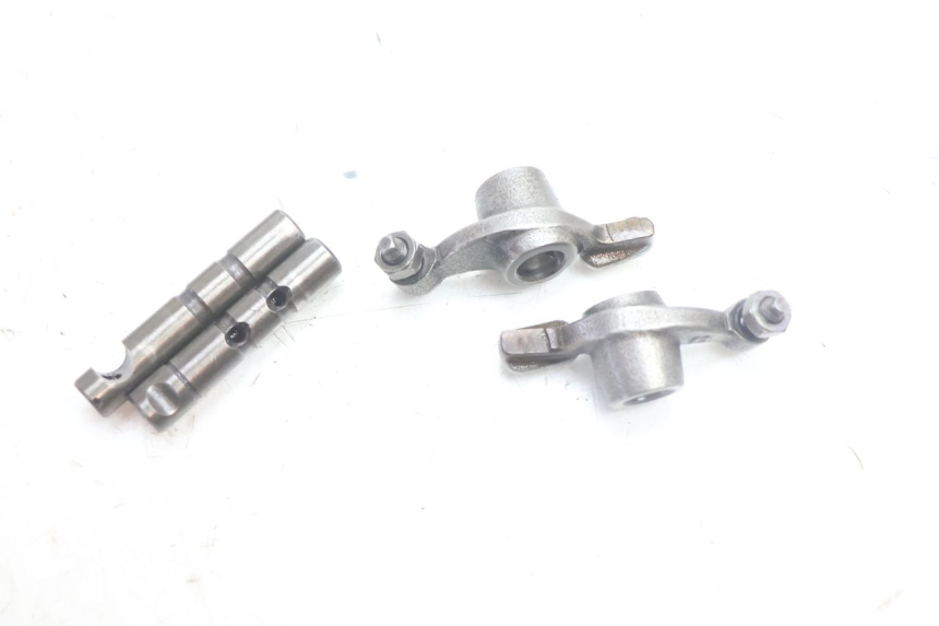 photo de SOUPAPE PEUGEOT KISBEE 4T 50 (2010 - 2017) - Autre angle de vue