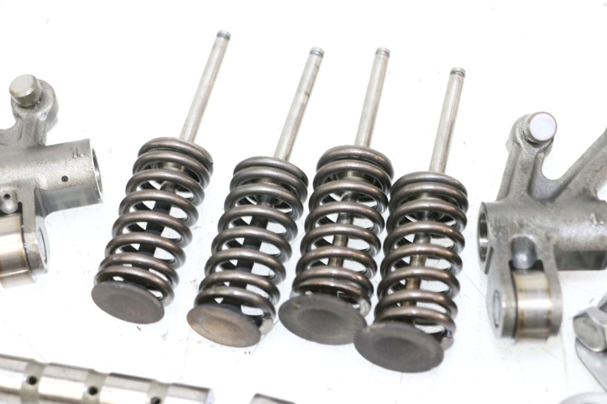 photo de SOUPAPE PEUGEOT SATELIS 125 (2010 - 2012)