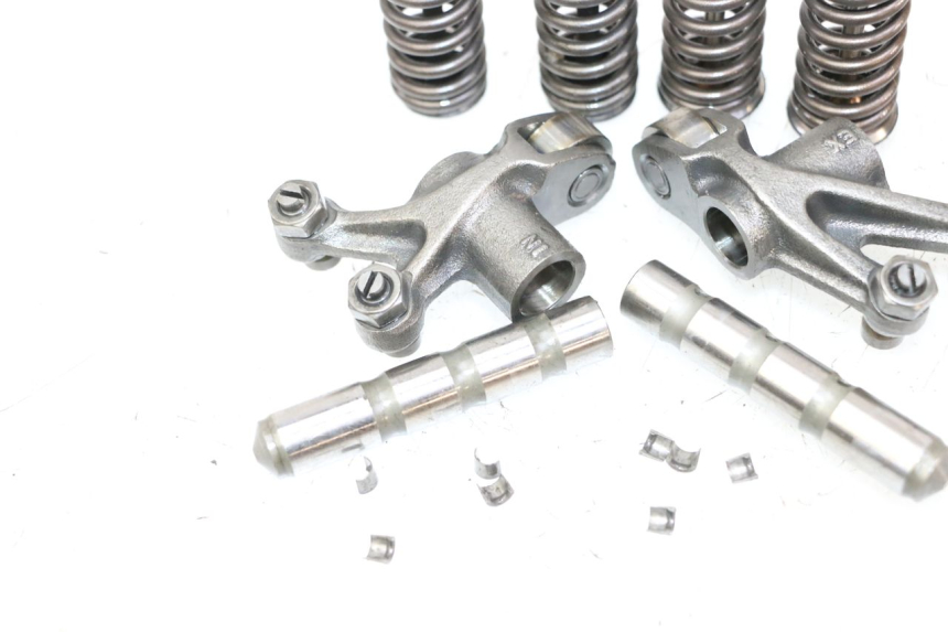 photo de SOUPAPE PEUGEOT SATELIS 125 (2010 - 2012)