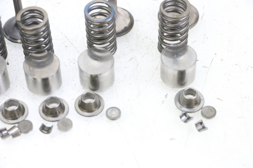 photo de SOUPAPE YAMAHA TDM ABS 900 (2002 - 2014) - Pièce contrôlée