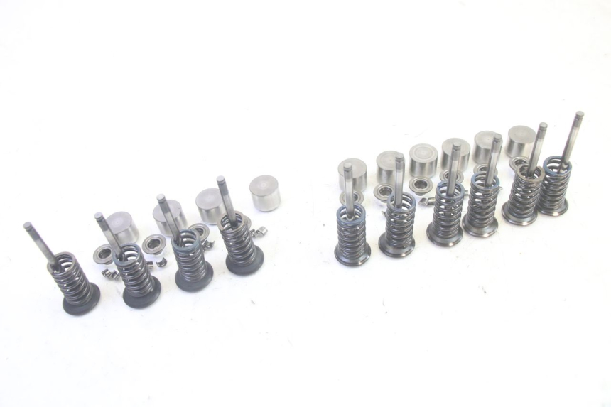 photo de SOUPAPE YAMAHA TDM ABS 900 (2002 - 2014) - Autre angle de vue