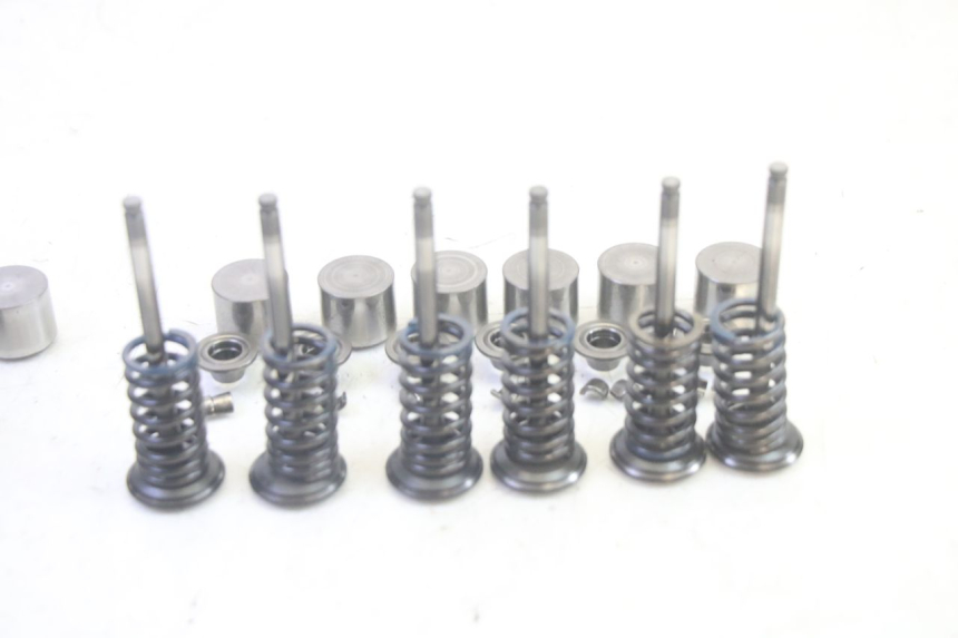 photo de SOUPAPE YAMAHA TDM ABS 900 (2002 - 2014) - Vue d’ensemble