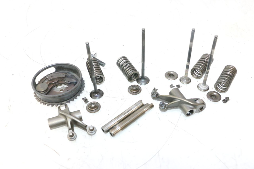 photo de SOUPAPE YAMAHA X-MAX XMAX 125 (2010 - 2013) - Points de fixation