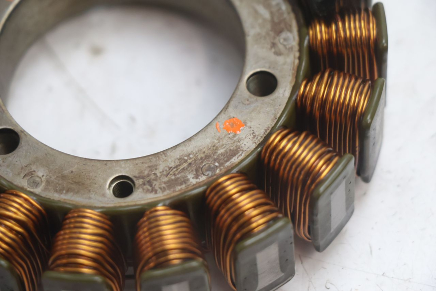 photo de STATOR HONDA FJS SILVER WING SILVERWING 400 (2005 - 2008) - Zoom état d’usage