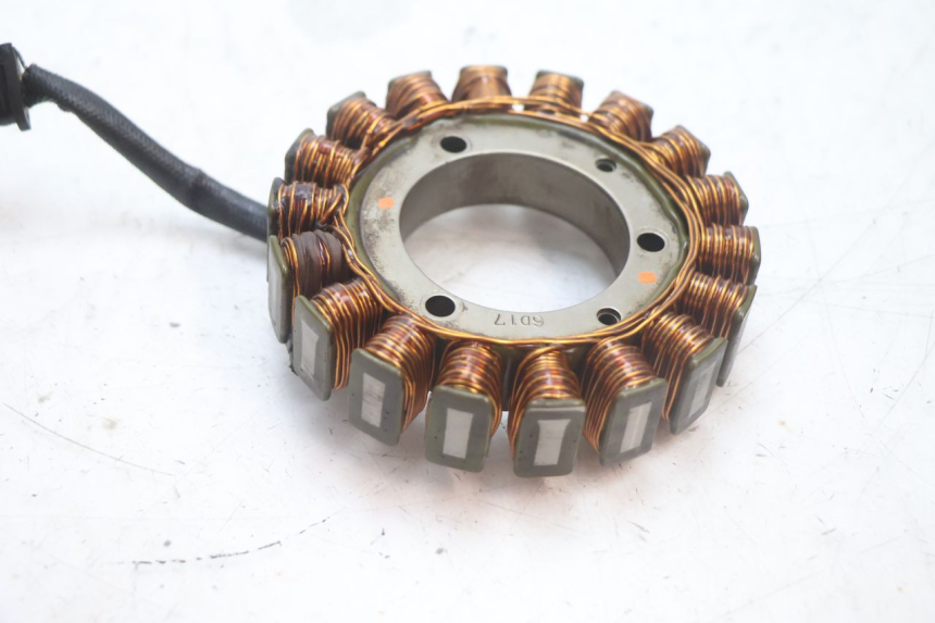 photo de STATOR HONDA FJS SILVER WING SILVERWING 400 (2005 - 2008) - Gros plan technique