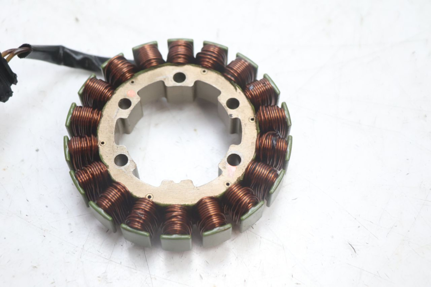 photo de STATOR HONDA FJS SILVER WING SILVERWING 400 (2005 - 2008) - Détail de la pièce