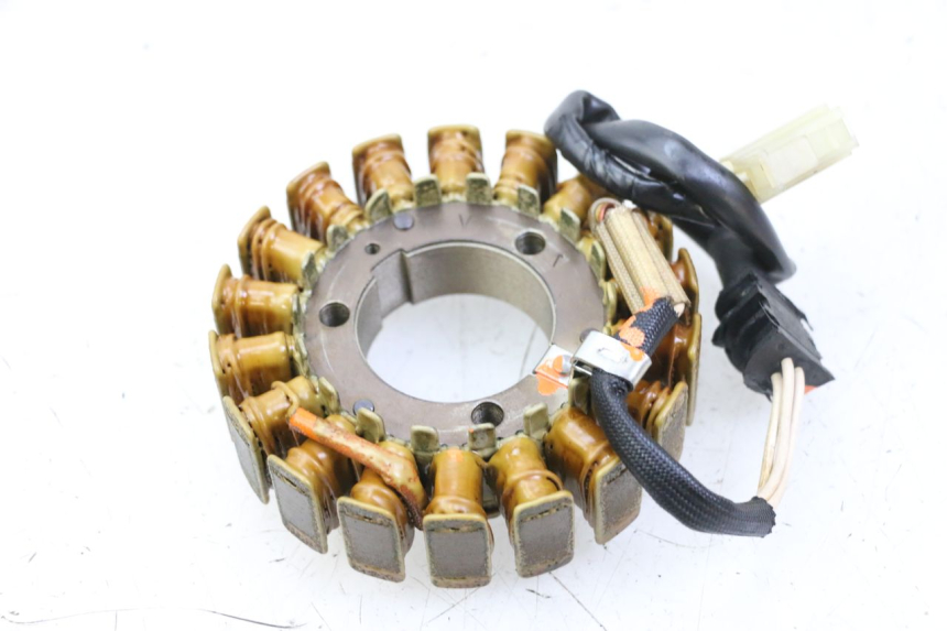photo de STATOR YAMAHA FZ6 FAZER S2 600 (2007 - 2011) - Gros plan technique