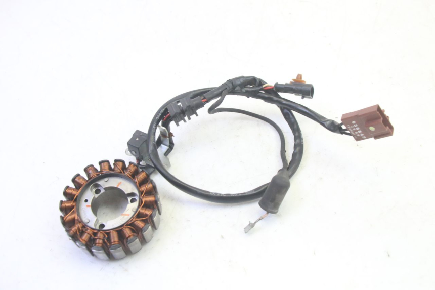 photo de STATOR PIAGGIO MP3 RL 250 (2007 - 2010) - Vue principale