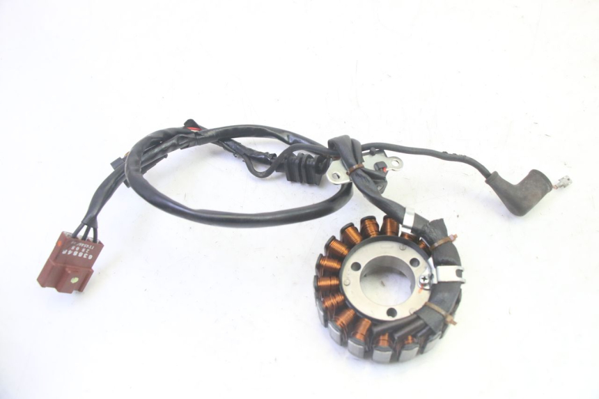 photo de STATOR PIAGGIO MP3 RL 250 (2007 - 2010) - Zoom état d’usage