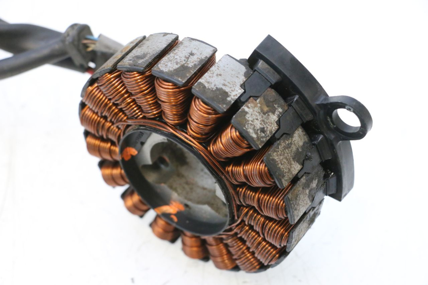 photo de STATOR HONDA PCX (JF57/JF64) 125 (2014 - 2018) - Zoom état d’usage