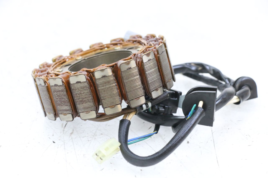 photo de STATOR YAMAHA TDM ABS 900 (2002 - 2014) - Autre angle de vue