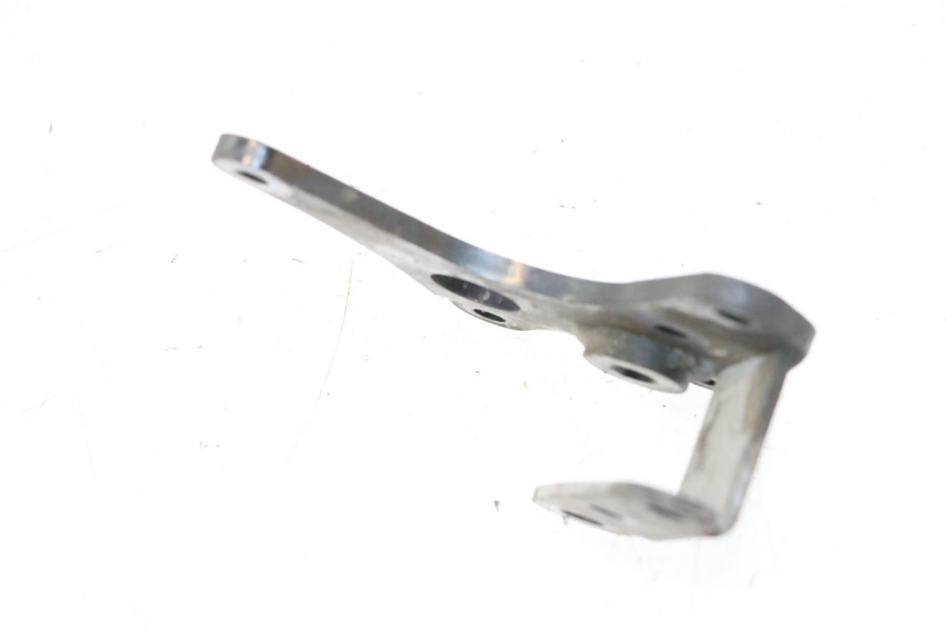 photo de SUPPORT AMORTISSEUR PIAGGIO MP3 LT 300 (2010 - 2016) - Gros plan technique