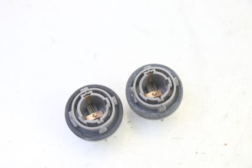 photo de SUPPORT AMPOULE SUZUKI BURGMAN 125 (2007 - 2014)