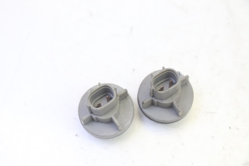 photo de SUPPORT AMPOULE SUZUKI BURGMAN 125 (2007 - 2014)