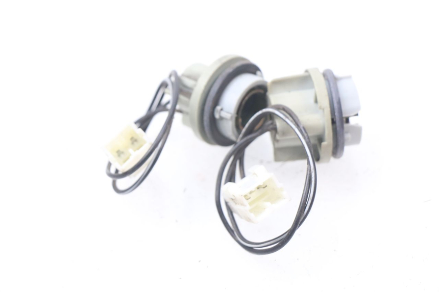 photo de SUPPORT AMPOULE PIAGGIO FLY 125 (2005 - 2012)