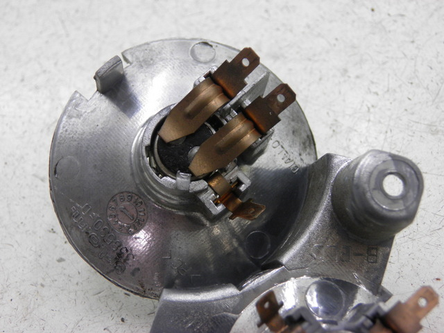 photo de SUPPORT AMPOULE PIAGGIO LX 125 (1998 - 2000)