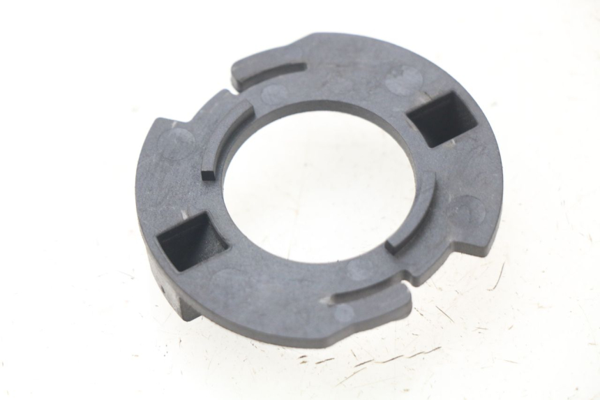 photo de SUPPORT AMPOULE PIAGGIO PRIMAVERA 125 (2013 - 2021)