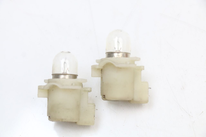 photo de SUPPORT AMPOULE PIAGGIO ZIP 2T 50 (2009 - 2019)