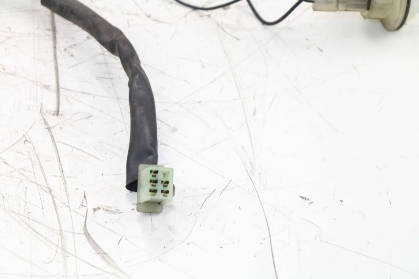 photo de SUPPORT AMPOULE SUZUKI UH BURGMAN 125 (2002 - 2006) - Zoom état d’usage