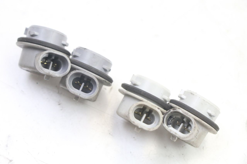 photo de SUPPORT AMPOULE YAMAHA YP X-MAX XMAX 400 (2014 - 2017)