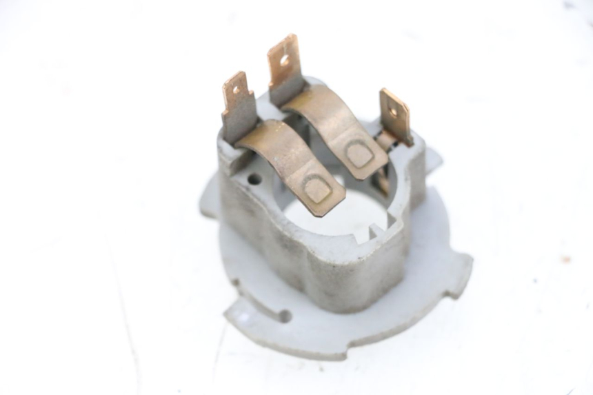 photo de SUPPORT AMPOULE PIAGGIO ZIP 2T 50 (2009 - 2019) - Zoom état d’usage