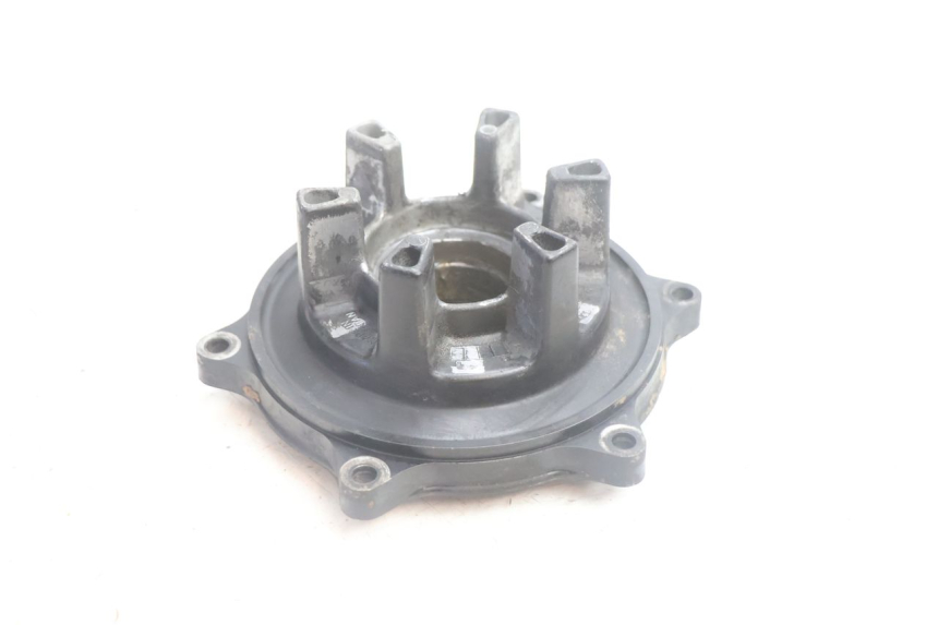 photo de SUPPORT COURONNE SUZUKI DR S 600 (1985 - 1989) - Gros plan technique