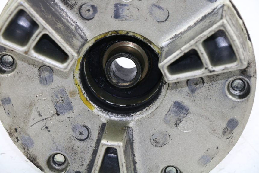 photo de SUPPORT COURONNE YAMAHA FZX FAZER 750 (1987 - 1998) - Détails caractéristiques