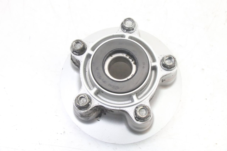 photo de SUPPORT COURONNE SUZUKI GSF S BANDIT 600 (2000 - 2004) - Gros plan technique