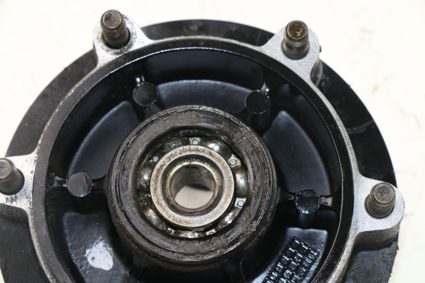 photo de SUPPORT COURONNE YAMAHA XJN DIVERSION 600 (2000 - 2003)