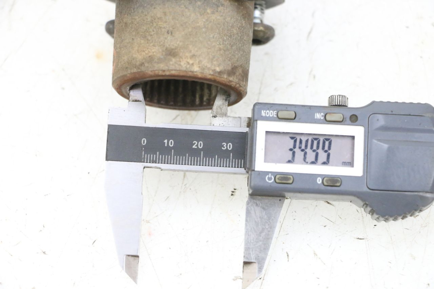 photo de SUPPORT DISQUE FREIN YAMAHA YFM R RAPTOR 250 (2008 - 2014) - Détail de la pièce