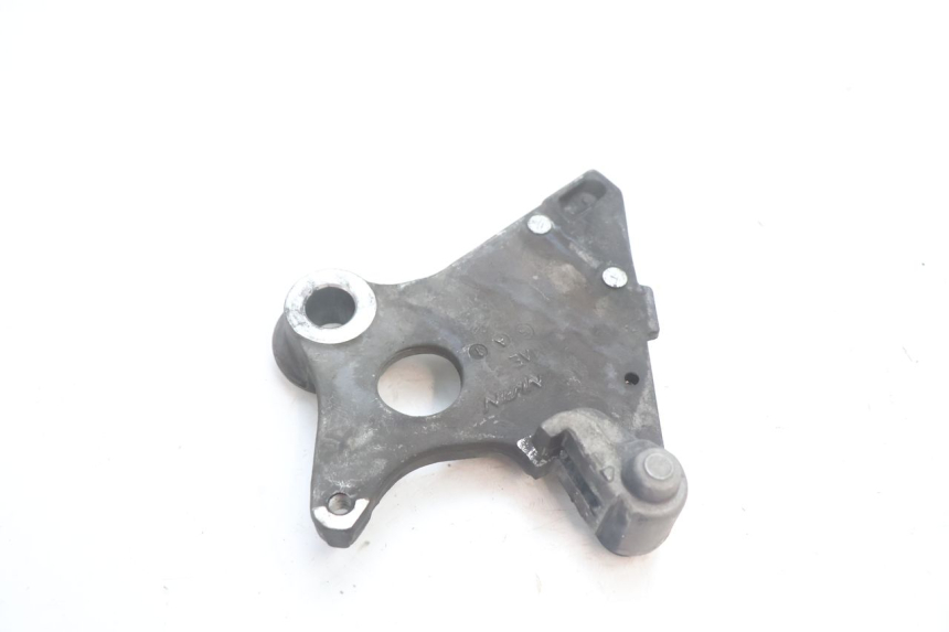 photo de SUPPORT ETRIER FREIN ARRIERE HONDA CB F HORNET 600 (2005 - 2006) - Autre angle de vue