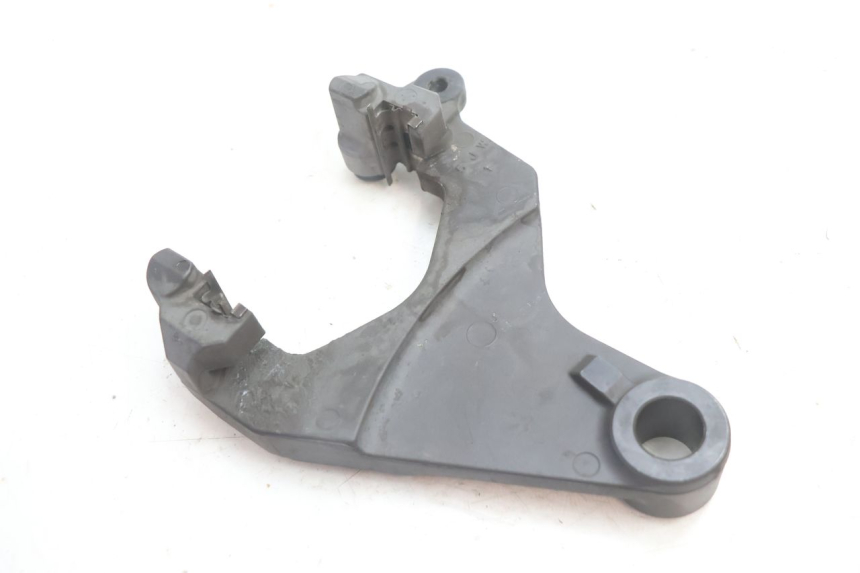 photo de SUPPORT ETRIER FREIN ARRIERE YAMAHA FJR 1300 (2001 - 2005) - Zoom état d’usage
