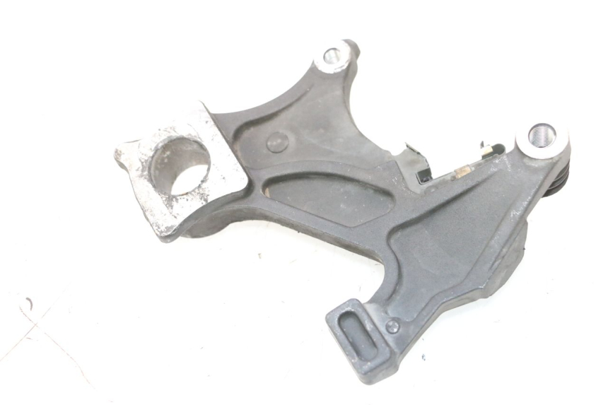photo de SUPPORT ETRIER FREIN ARRIERE SUZUKI GSR 600 (2005 - 2012) - Vue principale