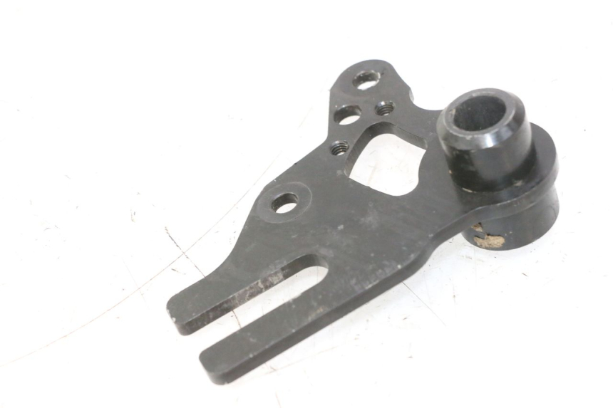 photo de SUPPORT ETRIER FREIN ARRIERE RIEJU MRT PRO SUPERMOTARD 50 (2007 - 2018) - Zoom état d’usage