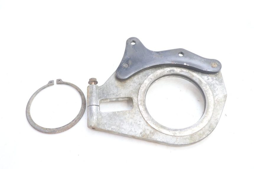 photo de SUPPORT ETRIER FREIN ARRIERE KYMCO MXU R 250 (2004 - 2010) - Gros plan technique