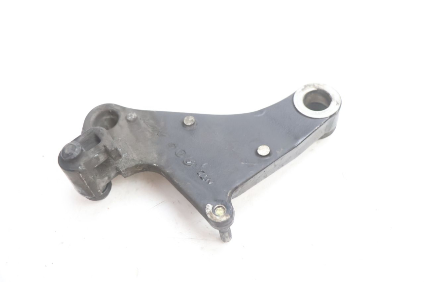 photo de SUPPORT ETRIER FREIN ARRIERE HONDA ST PAN EUROPEAN 1100 (1990 - 2002) - Autre angle de vue