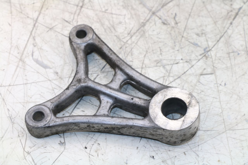 photo de SUPPORT ETRIER FREIN ARRIERE SUZUKI GS / GSE 500 (1990 - 2000)