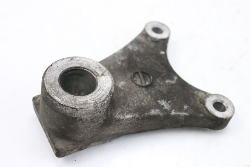 photo de SUPPORT ETRIER FREIN ARRIERE SUZUKI GSF S BANDIT 600 (2000 - 2004)
