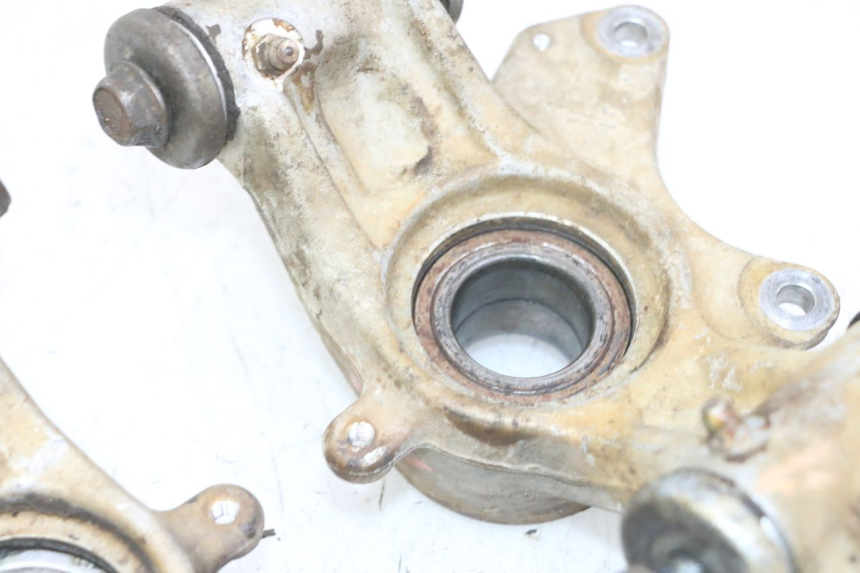 photo de SUPPORT ETRIER FREIN ARRIERE YAMAHA YFM GRIZZLY 550 (2008 - 2015)