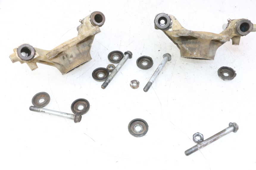 photo de SUPPORT ETRIER FREIN ARRIERE YAMAHA YFM GRIZZLY 550 (2008 - 2015)