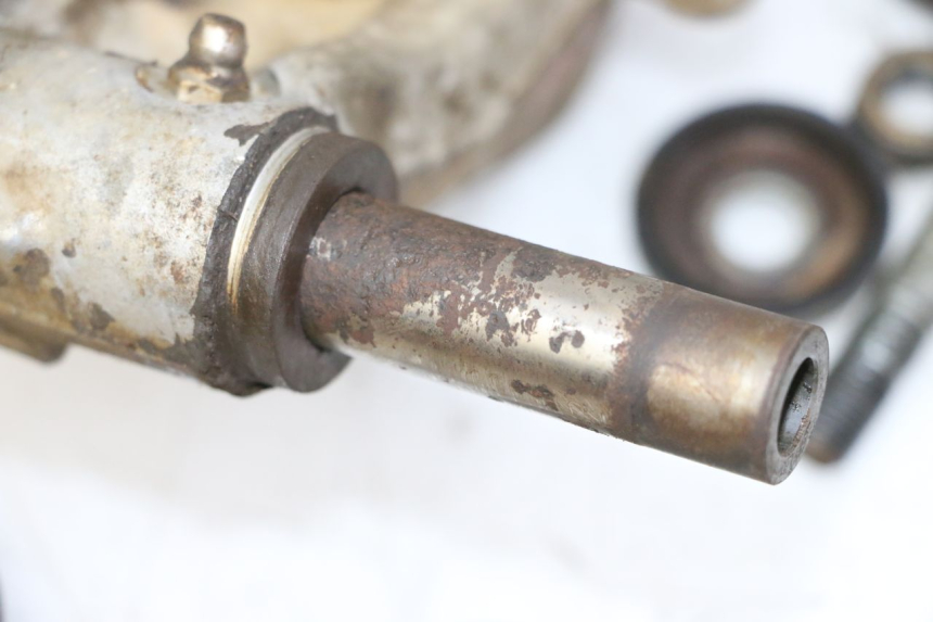 photo de SUPPORT ETRIER FREIN ARRIERE YAMAHA YFM GRIZZLY 550 (2008 - 2015)