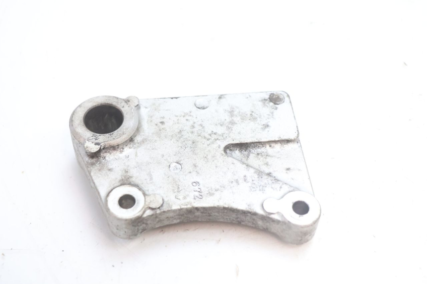 photo de SUPPORT ETRIER FREIN ARRIERE KAWASAKI ZX-6R ZX6R 600 (1995 - 1997) - Autre angle de vue