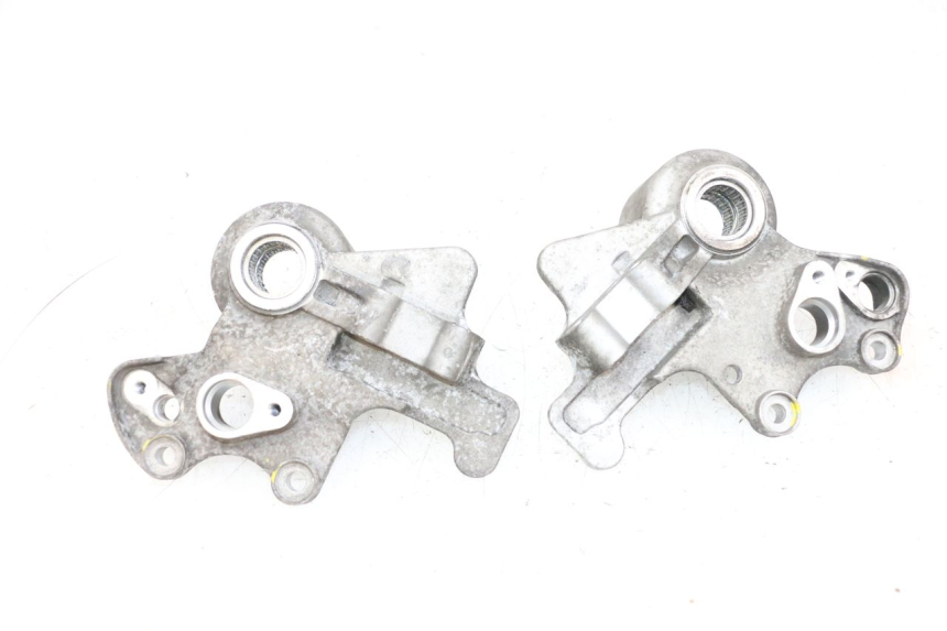 photo de SUPPORT ETRIER FREIN AVANT PIAGGIO MP3 HPE 300 (2019 - 2026) - Vue d’ensemble